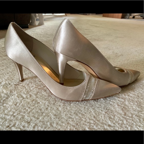 Stuart Weitzman gold 👠 - Picture 12 of 15